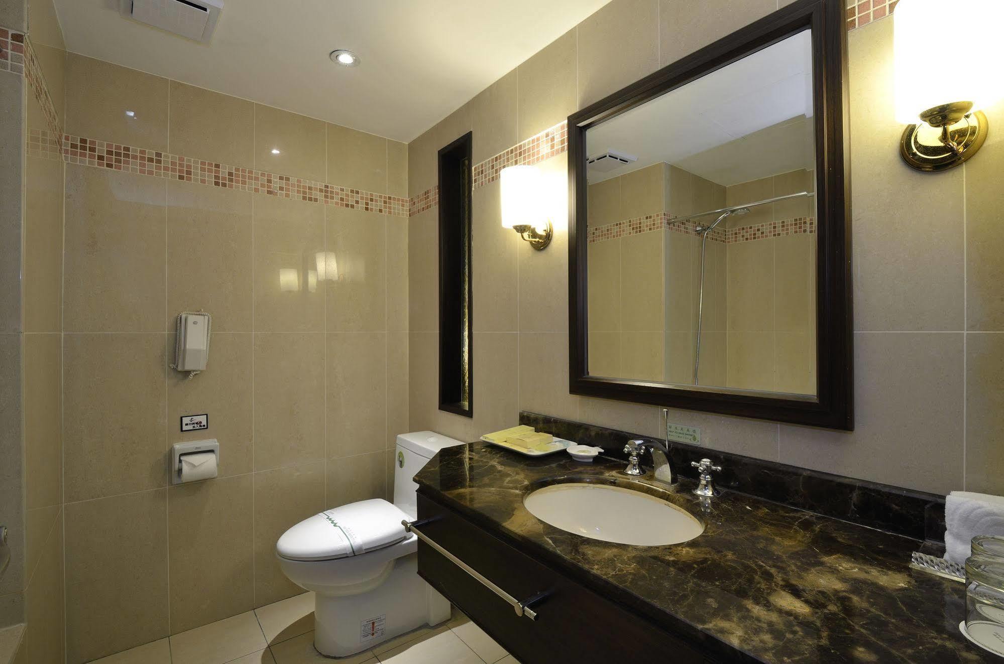 Hotel Regalees Tamsui Bagian luar foto